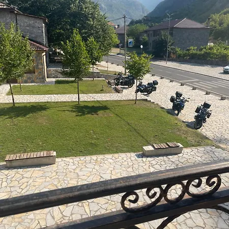 Hotel Rireyiana *