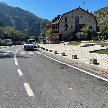 Hotel Rireyana Tamare